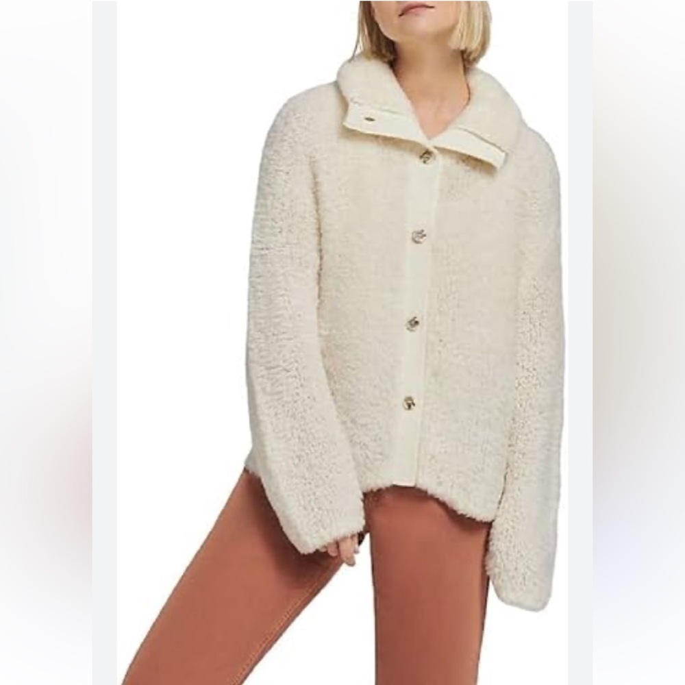NWTUgg women alaura cloudfluff sweater size L Beige